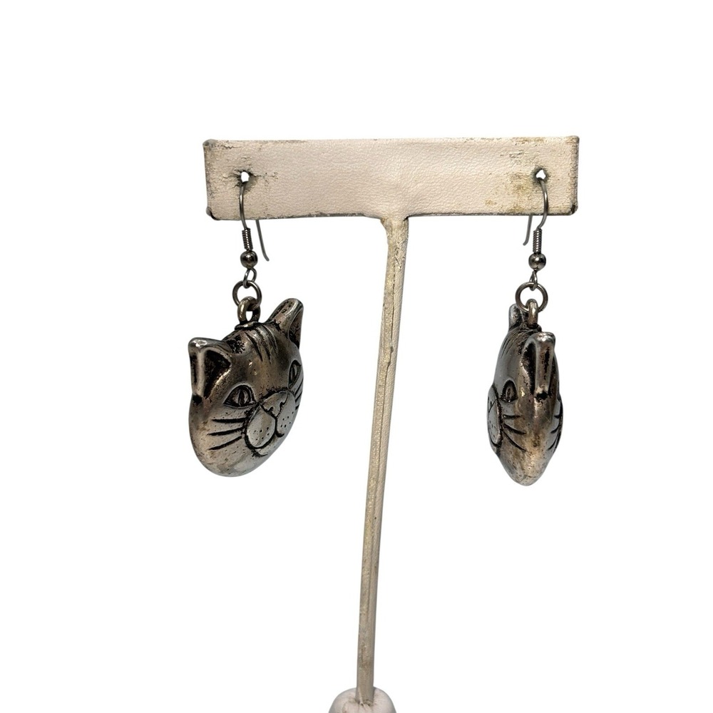 Vintage Silver Tone Cute Kitty Cat Kitten Head Statement Pierced Dangle Earrings